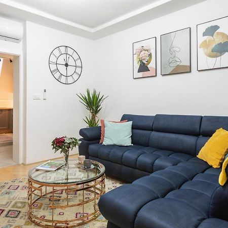Design 1Bdr Loft Near Kvaternik Square Lejlighed Zagreb Eksteriør billede