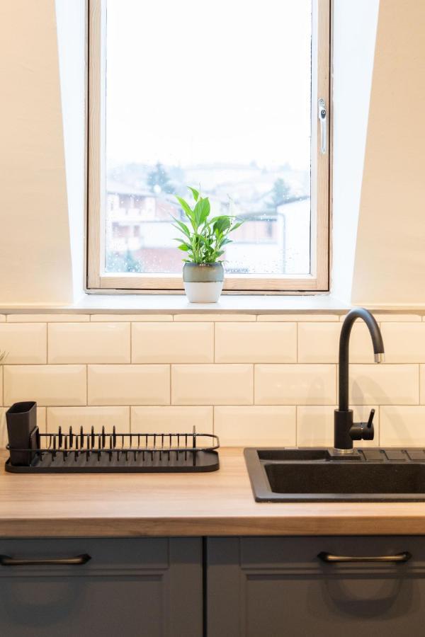 Design 1Bdr Loft Near Kvaternik Square Lejlighed Zagreb Eksteriør billede