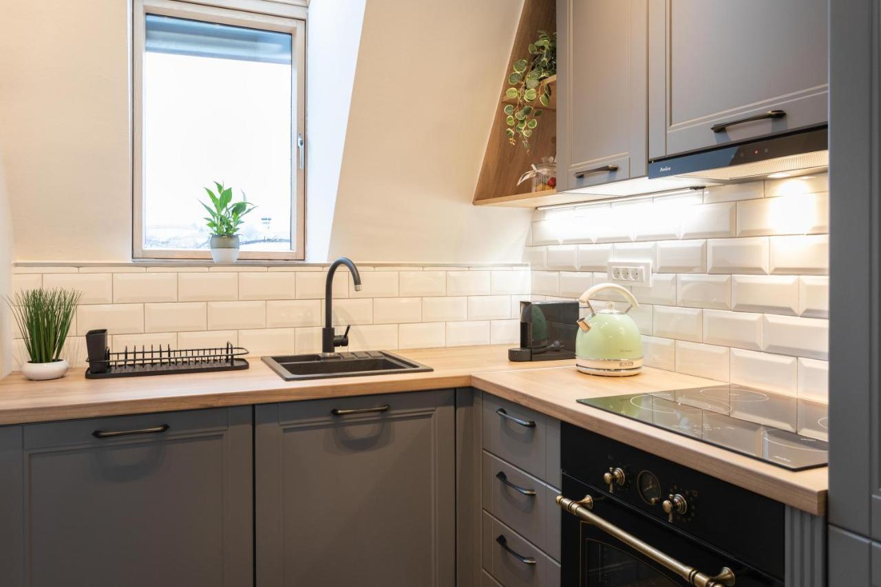 Design 1Bdr Loft Near Kvaternik Square Lejlighed Zagreb Eksteriør billede